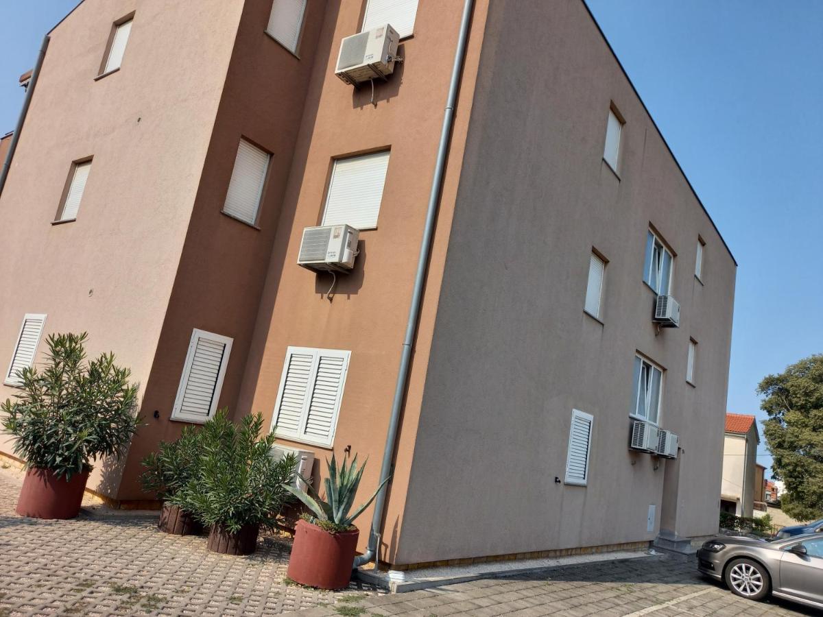 Apartman Silva Biograd Na Moru Eksteriør billede